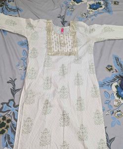 Elegant White & Gold Embroidered Kurti