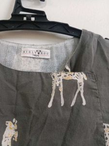 I am Decluttering My Wadrobe