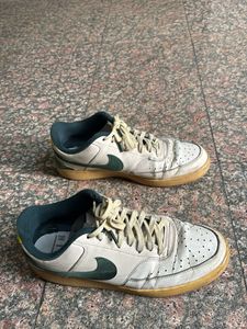 Nike Sneakers - Classic Style