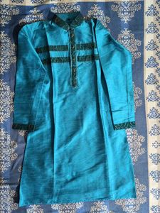 Men Blue Kurta With Silk Jacket