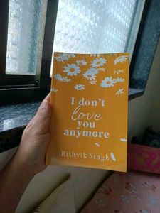 Unisex Chain &lt;3+ I Don&#39;t Love You Anymore Book