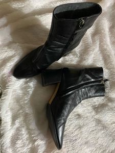 Zara Chic Black Boots