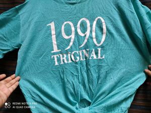 Vintage 1990 T-Shirt , Its Free Size Tshirt.
