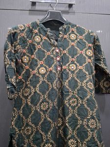 Bottle Green Kurti With Beautiful Work