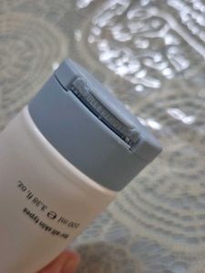 Plum Niancinamide Face Wash