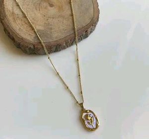 Rose Pendant Necklace 🌷