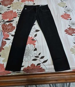 Black Skinny Jeans