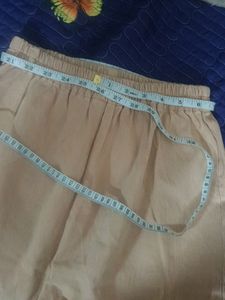 Pakistani Kurta Looks So Good But Slig