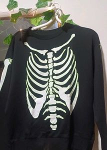 H&m Skeleton Rib Cage Graphic Sweatshirt