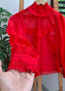 H&amp;M Ruffled Neck Top
