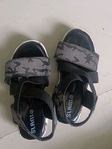7 Number Slipper And 4 Years Girls Sandal
