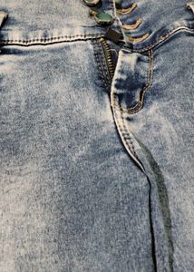 Ripped Denim Jeans with FREEGIFT