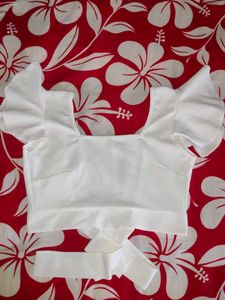 Casual Flared Sleeveless Top 🤍