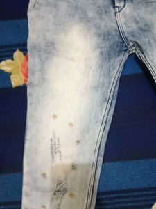 Beautiful jeans only for you with a unforgettable