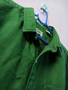 Green Levi&#39;s Shirt