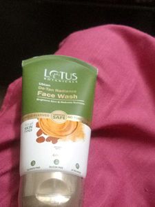 Lotus Face Wash