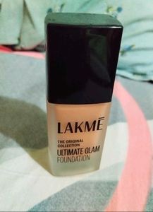 Lakme Invisible Finish SPF 8 Liquid Foundation, Sh