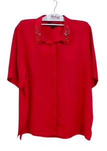 Beautiful red shirt with great design!Zink London