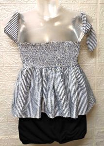 Floral Off shoulder Top Small Size