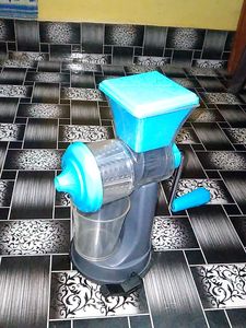 Fruit &amp; Veg Hand Juicer Easy To Make