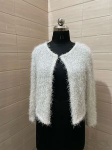 H&amp;M Pintresty 🌸Fluffy White Knit Cardigan