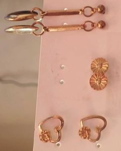 Gold Tone Earring Set