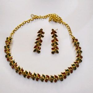 Fashionable Gold Plated Red Stone Necklace