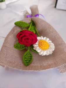 Crochet rose 🌹 and  daisy 🌼 .Flower Bouquet