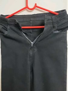Straight High Rise Black Jeans