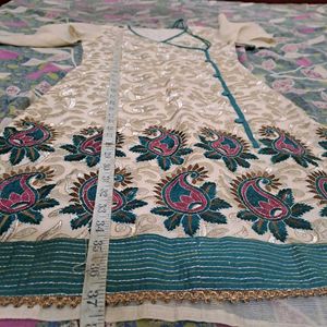 Ethnic Custom Stitch Suit Set with stains