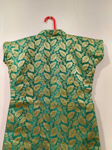 Green Leaf Printed Short Kurti For Girl