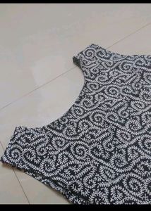 Sleeveless Kurti