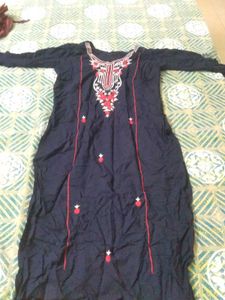 Kurti With Embroidery On It