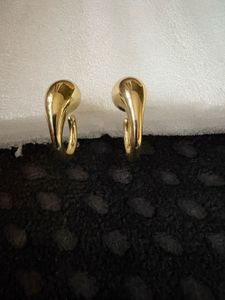 Gold Tone Beautiful Earrings