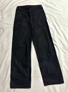 Black Straight Fit Jeans 🖤