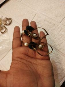 Get 9 Pair OF Earring Ang Gets One Bracelet Free