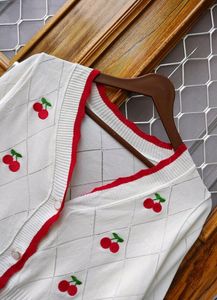 🍒 Cardigan