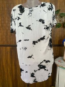 White &amp; Black Tie/Die Top