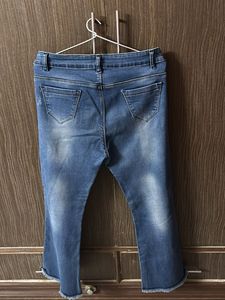 Cropped Flare Hem Jeans