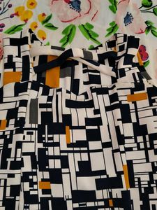 I am selling midi dress