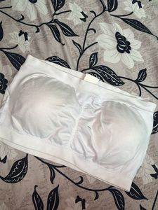 🤍White Tube Bra From Urbanic