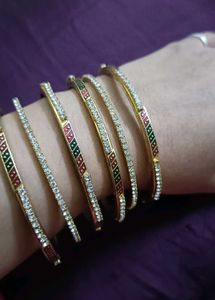 Set of 6 Bangles