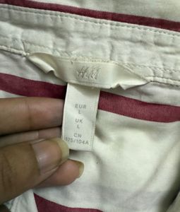 H&amp;M Tie-Front Cropped Shirt