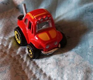 Hot Wheels 70' Volkswagen Baja Bug