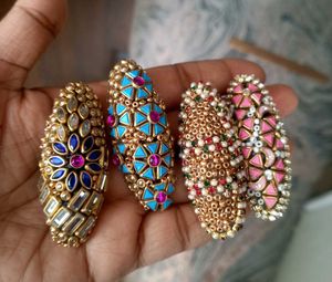 saree pins