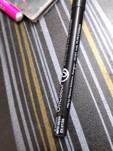OnColour Retractable Kajal Eyeliner