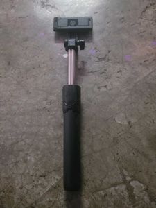 phone selfie stick stand