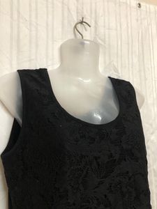 Pier Mode Black Sleeveless Top