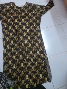 Elegant Black &amp; Gold Kurta