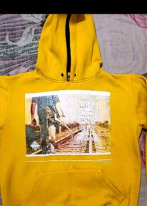 Hoodie🟡